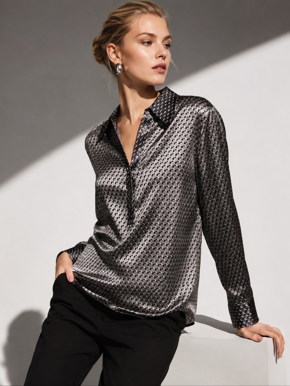 ❤️ NWOT! ETCETERA SATIN FOULARD PRINT BLOUSE / TOP, 8